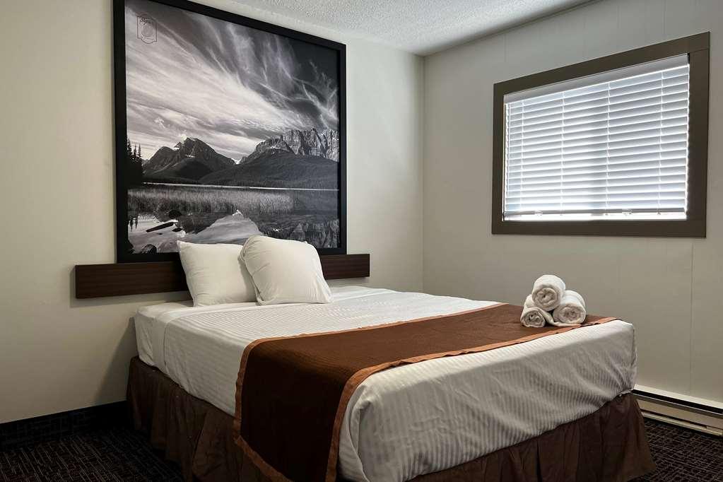 Motel Super 8 By Wyndham Penticton Habitación foto